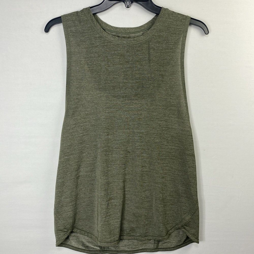 Lululemon In A Cinch Tank Size Medium Heathered Fatigue Green Yoga Gym